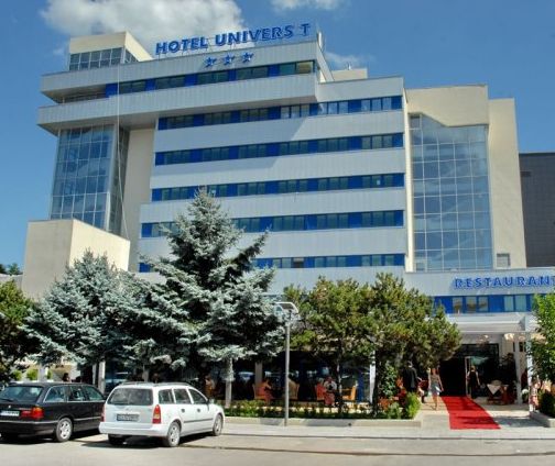 hoteluniversT